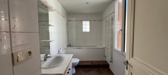 Дом с 2 спальнями в Сент-Этьен, Франция № 275592 2