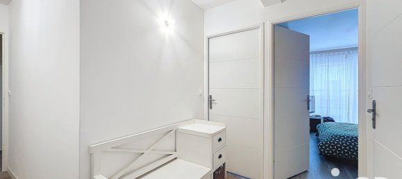 Apartamento de 2 dormitorios en Lille, France No. 225073 6