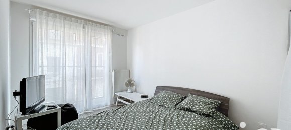 Apartamento de 2 dormitorios en Lille, France No. 225073 4