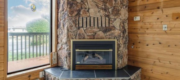 3 bedrooms House in British Columbia, Canada No. 1153 9