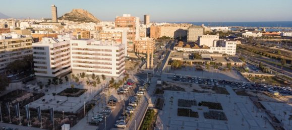 3 bedrooms Apartment in Alicante, Spain No. 283671 2