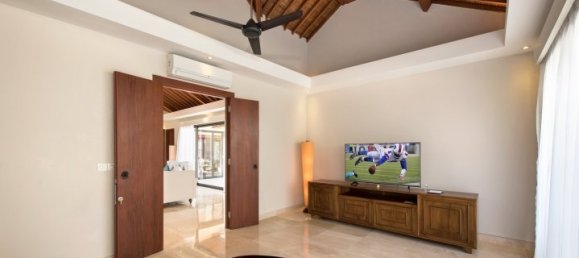 4 Schlafzimmer Villa in South Kuta, Indonesia, Nr. 3044 10
