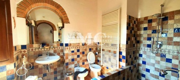 Дом с 30 комнатами в Кастеллина ин Кьянти, Италия № 57598 24