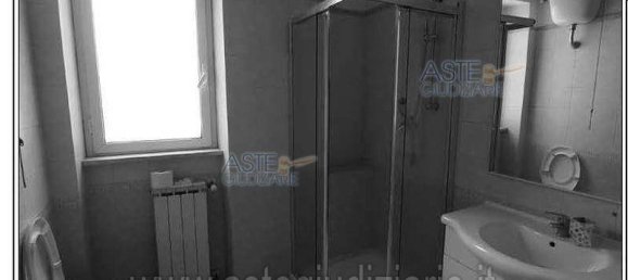 2 Schlafzimmer Wohnung in Rome, Italy, Nr. 11804 34