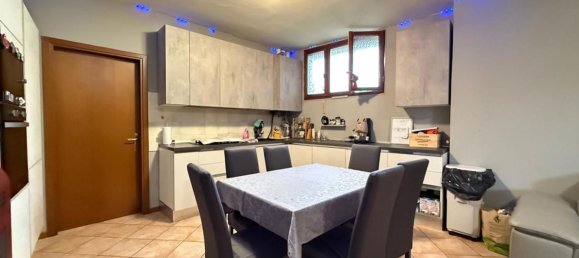 4 bedrooms Duplex in Adro, Italy No. 381870 7