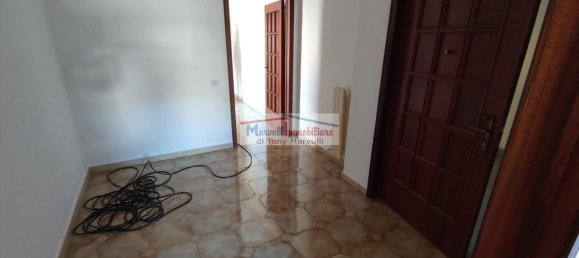 6 rooms Apartment in Cassano delle Murge, Italy No. 143169 4