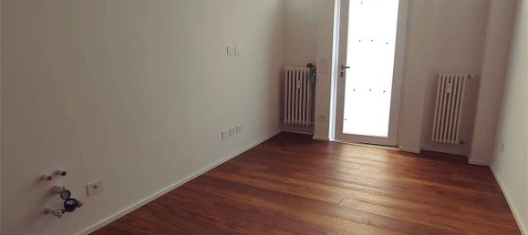 1 chambre Appartement à Milan, Italy No. 266647 9