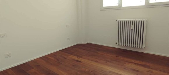 1 chambre Appartement à Milan, Italy No. 266647 3