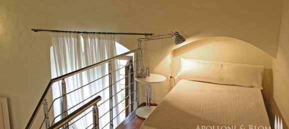 2 Schlafzimmer Wohnung in Florence, Italy, Nr. 102251 8