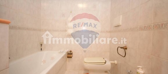3 bedrooms Apartment in Rome, Italy No. 138883 32