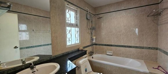 4 bedrooms Cafe / restaurant in Pattaya, Thailand No. 15308 9