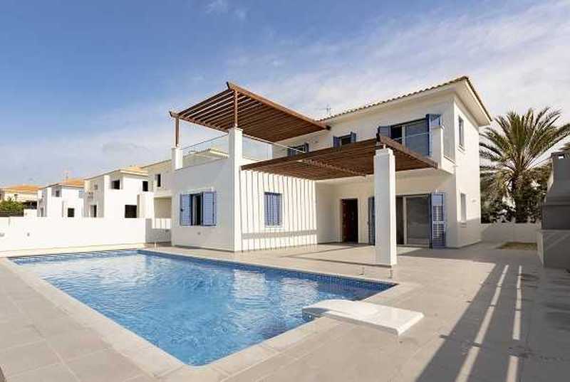 3 bedrooms House in Pervolia, Cyprus No. 6659