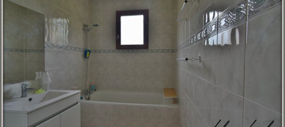 Дом с 3 спальнями в Нёйи-Сен-Фрон, Франция № 47559 8