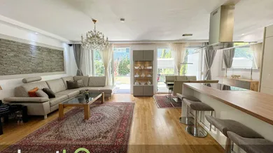 4 rooms Apartment in Innsbruck-Stadt, Austria No. 98138