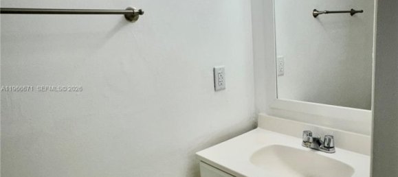 2 bedrooms Duplex for rent in Miami, Miami-Dade, Florida, USA № 614406 13