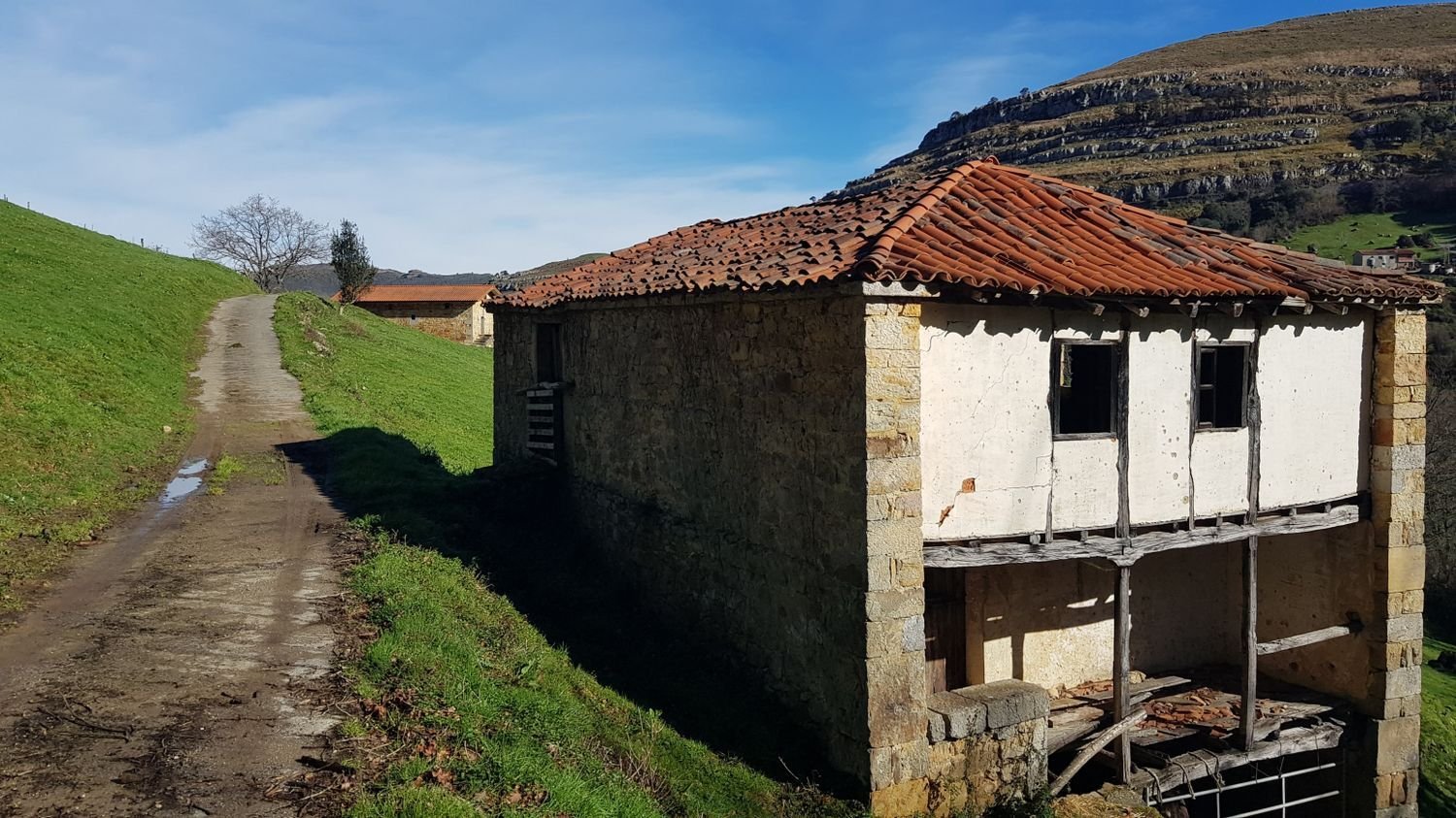  قطعة أرض في Cantabria, Spain 136متر مربع رقم 203348