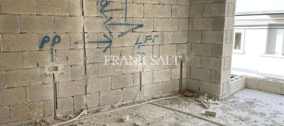 3 bedrooms Apartment in Birkirkara, Malta No. 1550 8