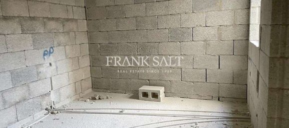 3 bedrooms Apartment in Birkirkara, Malta No. 1550 5