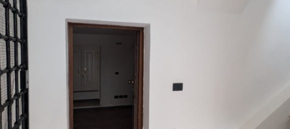 3 rooms Apartment in Crotone, Italy No. 110053 24