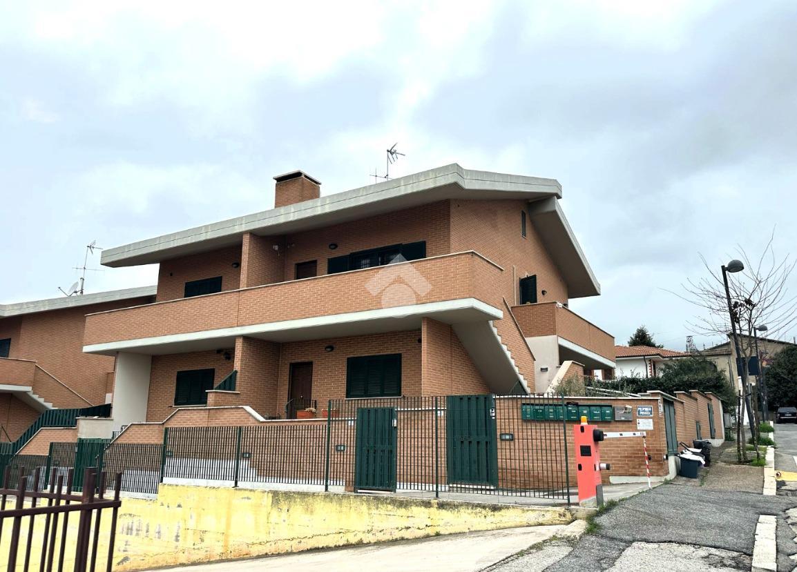 3غرفة فيلا في Lanuvio, Italy رقم 14883