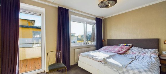 Apartamento de 3 dormitorios en Kufstein, Austria No. 211713 4