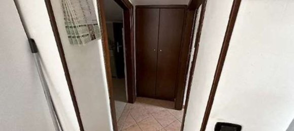 4-Zimmer Wohnung in Rome, Italy, Nr. 133201 9