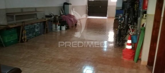  مرآب في Almada, Portugal 135متر مربع رقم 78359 5