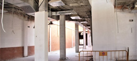 Bâtiment à Alicante, Spain 3972m² No. 66220 63