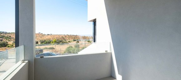 7 bedrooms House in Quarteira, Portugal No. 31917 27