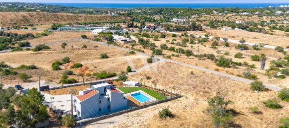 7 bedrooms House in Quarteira, Portugal No. 31917 37