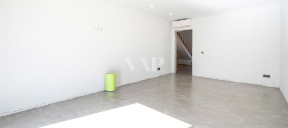 7 bedrooms House in Quarteira, Portugal No. 31917 10