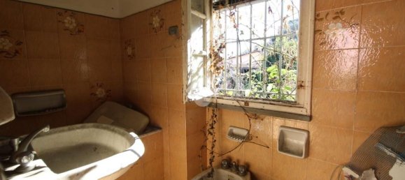 3 rooms House in Chiavari, Italy No. 38451 26