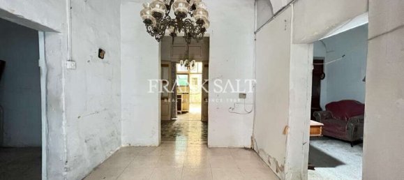 2 Schlafzimmer Stadthaus in Qormi, Malta, Nr. 2419 8