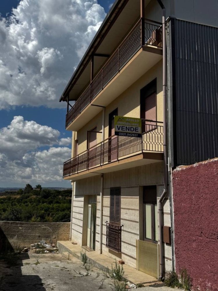 2 Schlafzimmer Wohnung in Floridia, Italy, Nr. 282902