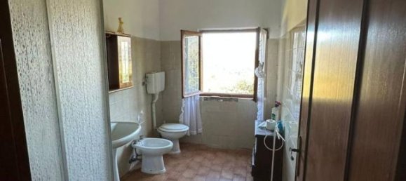 Villa de 2 habitaciónes en Pignone, Italy No. 33684 58