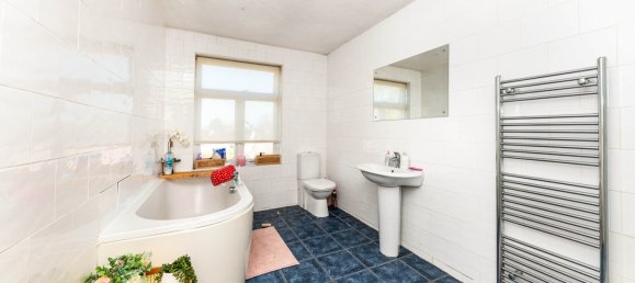  House in Grimsby, United Kingdom No. 1890 11