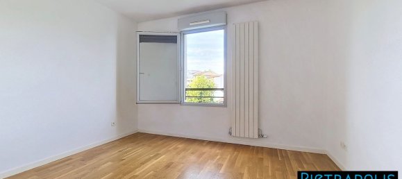 3 bedrooms Apartment in Lyon, France No. 343445 12