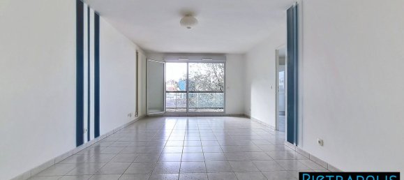 3 bedrooms Apartment in Lyon, France No. 343445 4