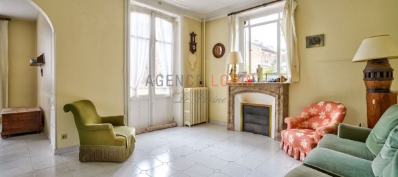 Дом с 4 спальнями в Ле Везине, Франция № 188752 2