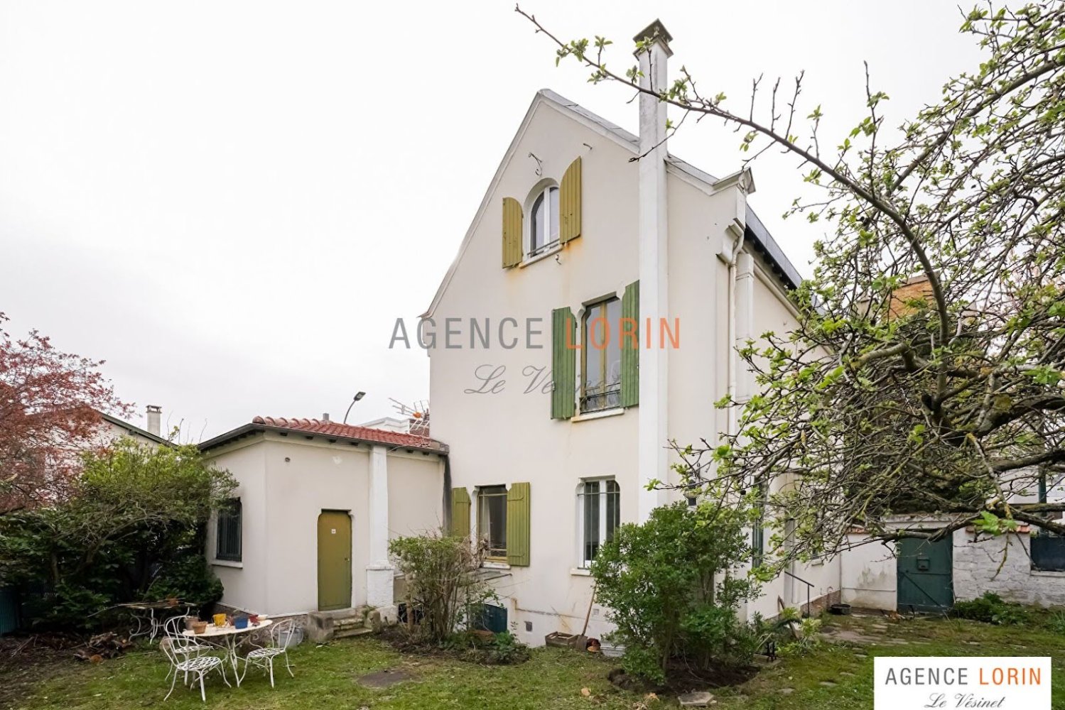 Дом с 4 спальнями в Ле Везине, Франция № 188752