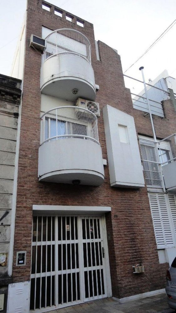 3 bedrooms House in Buenos Aires, Argentina No. 69126