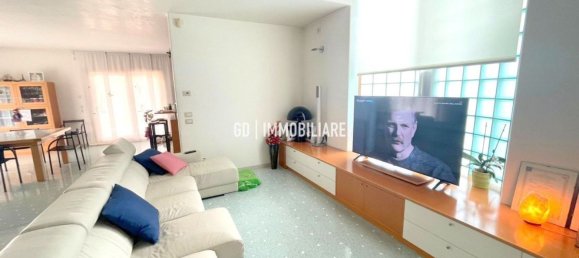 6 bedrooms Villa in Montebelluna, Italy No. 357309 5