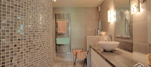 Дом с 3 спальнями в Кенсак, Франция № 326628 9