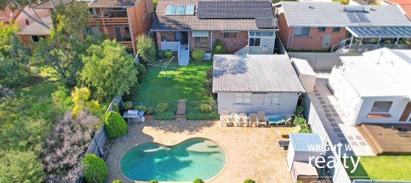 5 bedrooms House in Vincentia, Australia No. 931 13