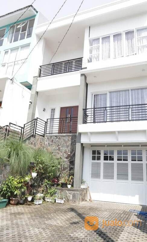 5 bedrooms House in Lembang, Indonesia No. 1271