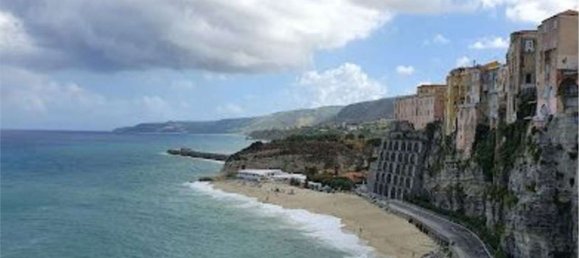 6 rooms Apartment in Sersale, Italy No. 186115 42