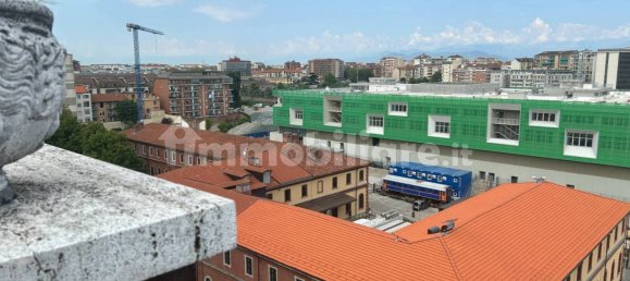 2 bedrooms Penthouse in Turin, Italy No. 294611 13
