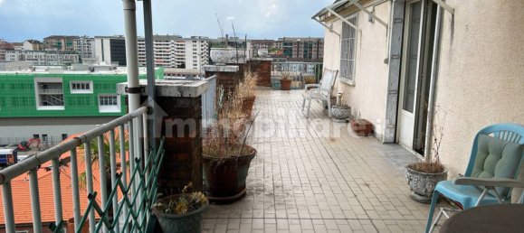 2 bedrooms Penthouse in Turin, Italy No. 294611 5