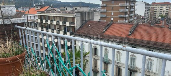 2 bedrooms Penthouse in Turin, Italy No. 294611 16