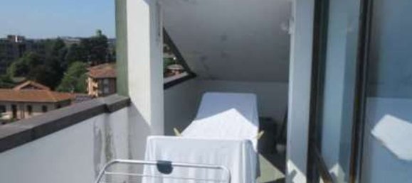 3 rooms Apartment in Erba, Italy No. 305444 3